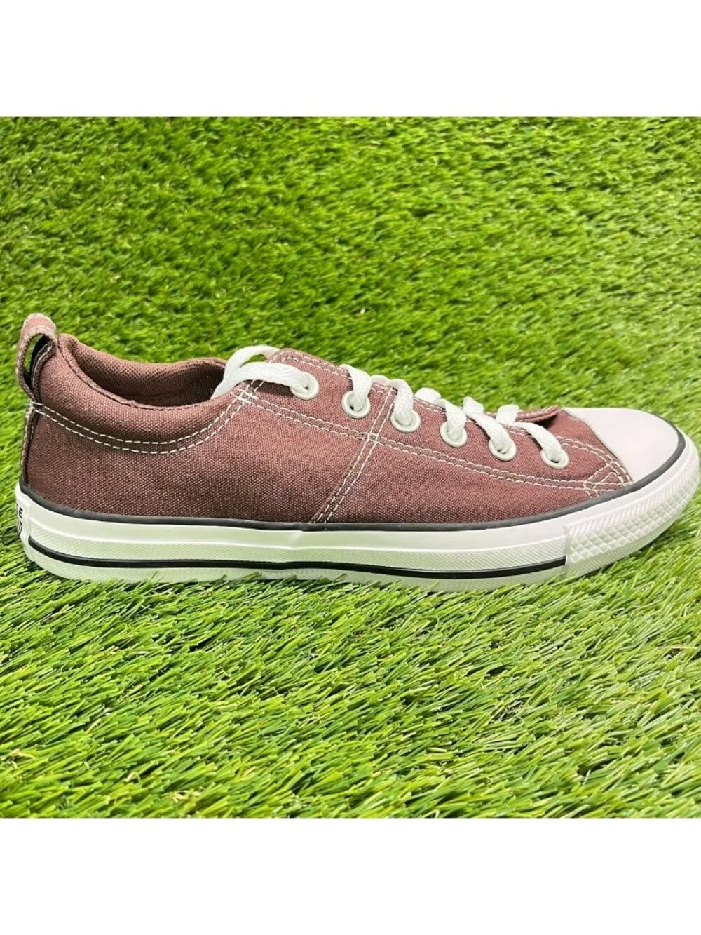 Converse Chuck Taylor All Star Madison Womens Size 9.5 Athletic Shoes Sneakers